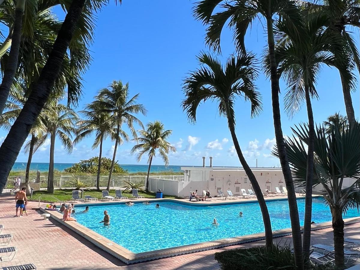 Beautiful Studio In A Seafront Condo Miami Beach Exterior photo